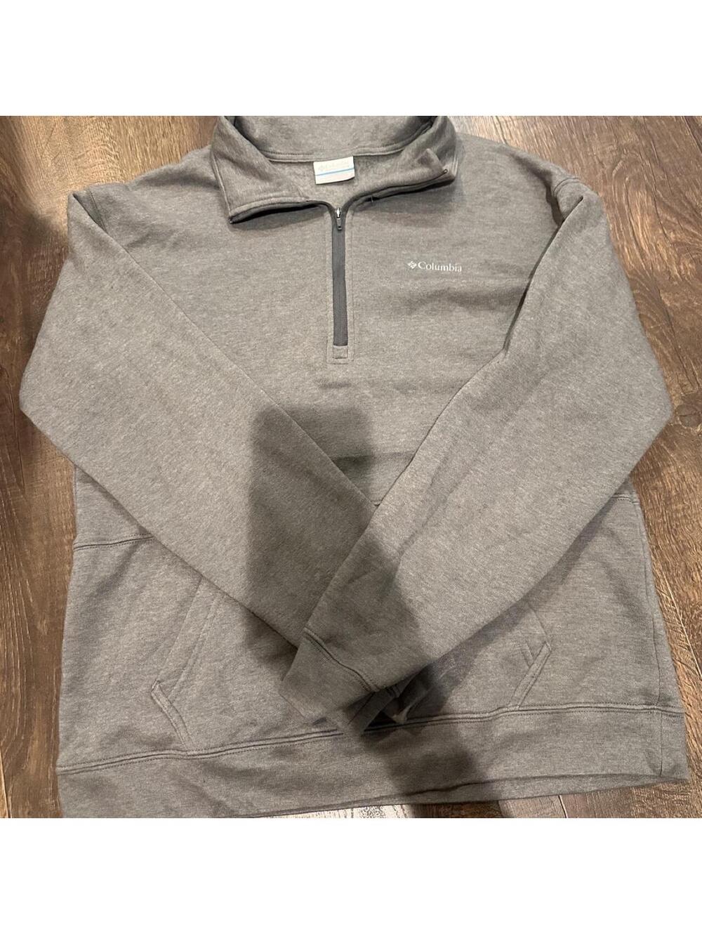 Columbia Sportswear Men's Brown and Grey Sweatshirt